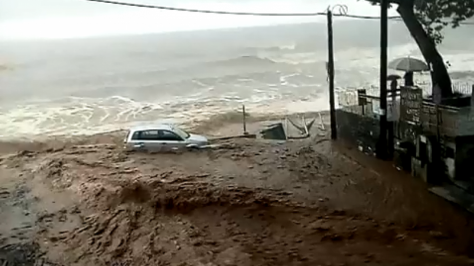 Lokální povodně na řeckém poloostrově Pelion
